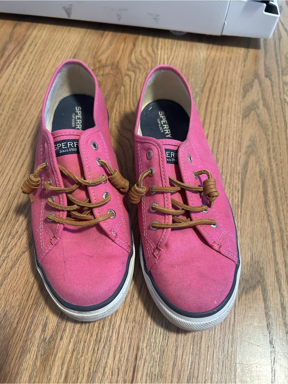 Sherry Top Sider Magenta Tennis Shoes with Leather Laces